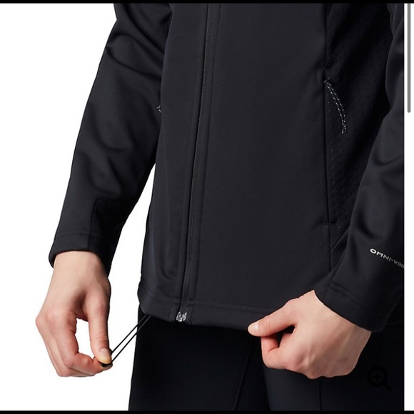 ✨Host Pick✨ Columbia Titanium Windbreaker - Picture 2 of 15